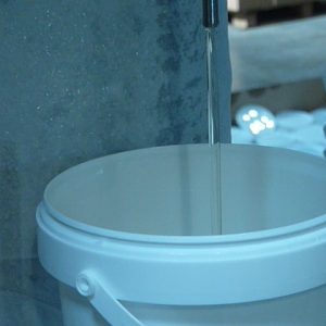 remplissage bac de liquide